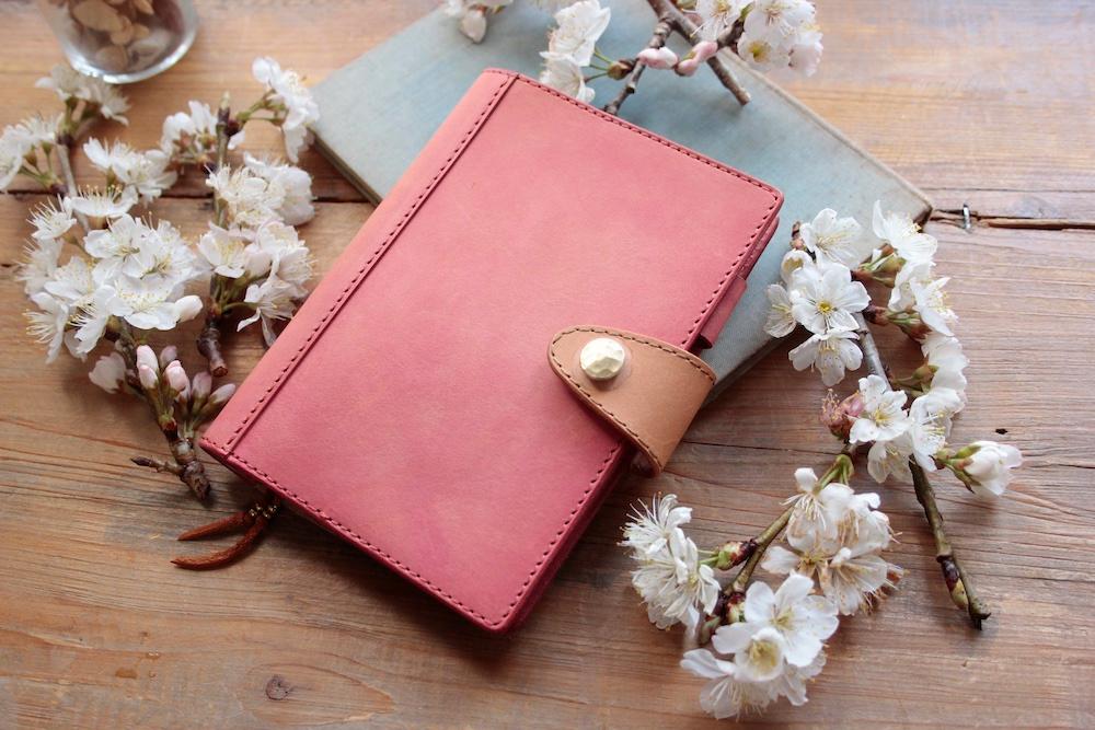 【サイズオーダー可能】ほぼ日手帳カバー/手染め手染めサクラ、真鍮ボタン付き　受注製作品 | 2枚目